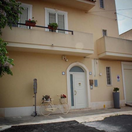 Bed and Breakfast Il Giardino Nascosto Portopalo Di Capo Passero Exterior foto