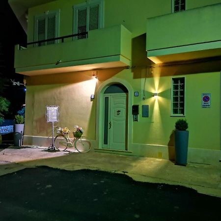 Bed and Breakfast Il Giardino Nascosto Portopalo Di Capo Passero Exterior foto